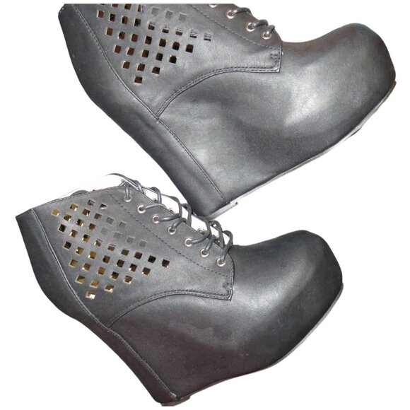 Chase & Chloe Perforated Black Vegan Leather Platform Wedges size 8 brand new - Picture 6 of 9